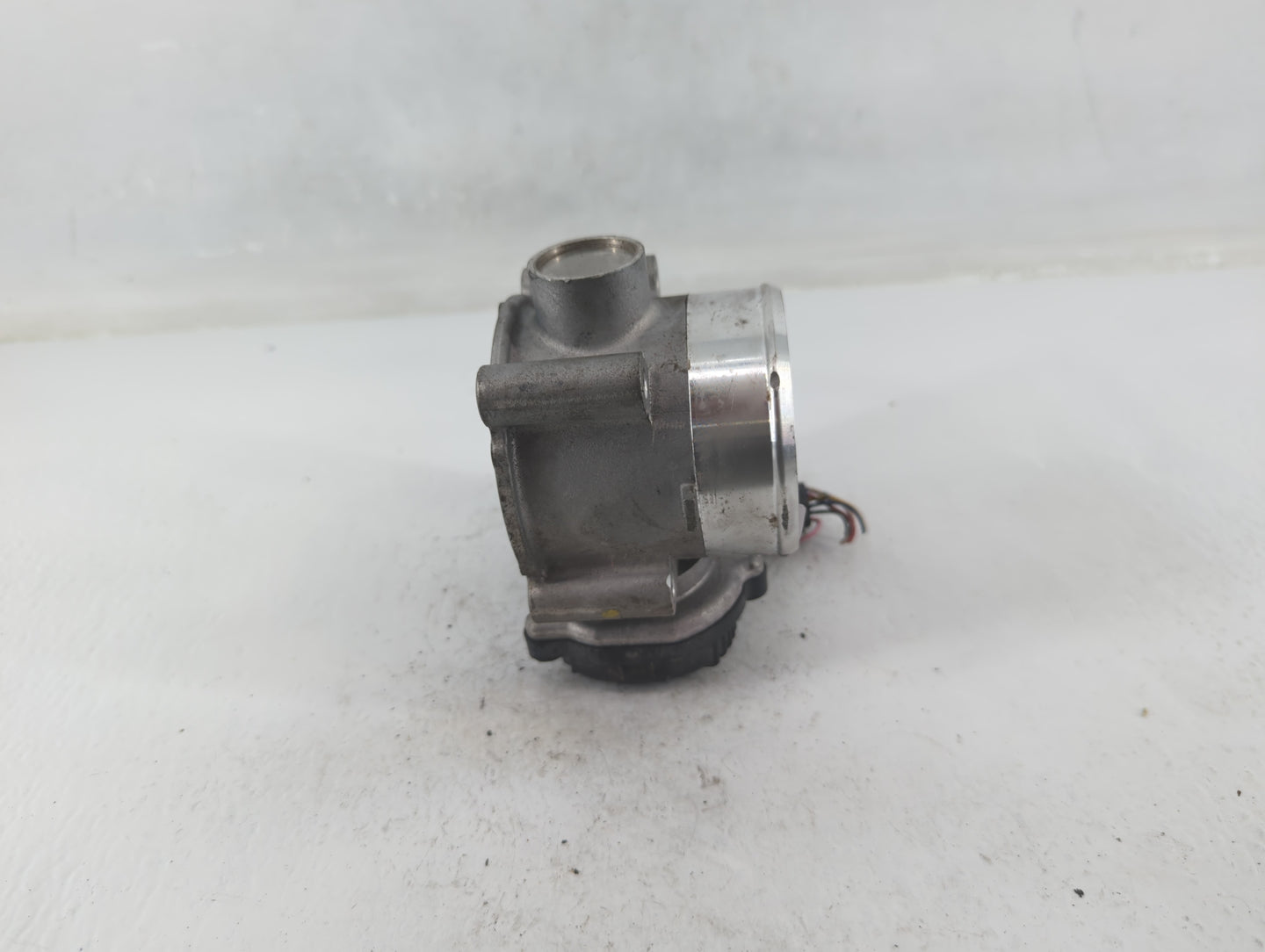 2021 Hyundai Santa Fe Throttle Body P/N:35100-2S000 Fits Fits 2020 2022 2023 OEM Used Auto Parts - Oemusedautoparts1.com