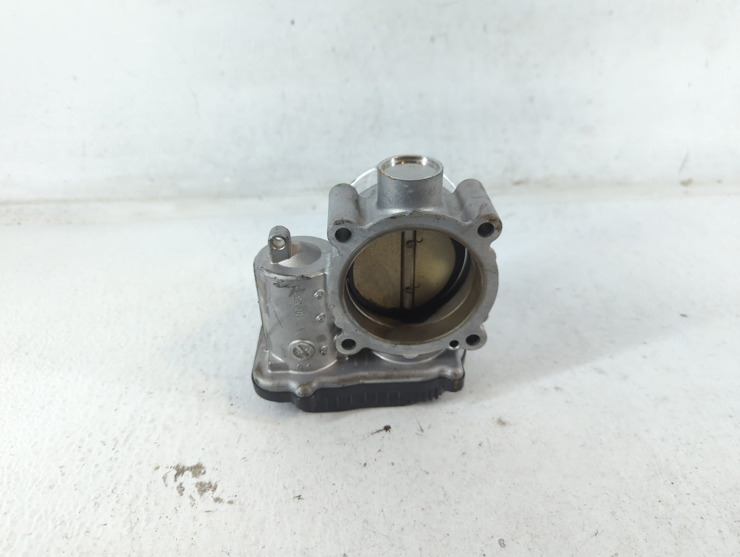 2021 Hyundai Santa Fe Throttle Body P/N:35100-2S000 Fits Fits 2020 2022 2023 OEM Used Auto Parts - Oemusedautoparts1.com
