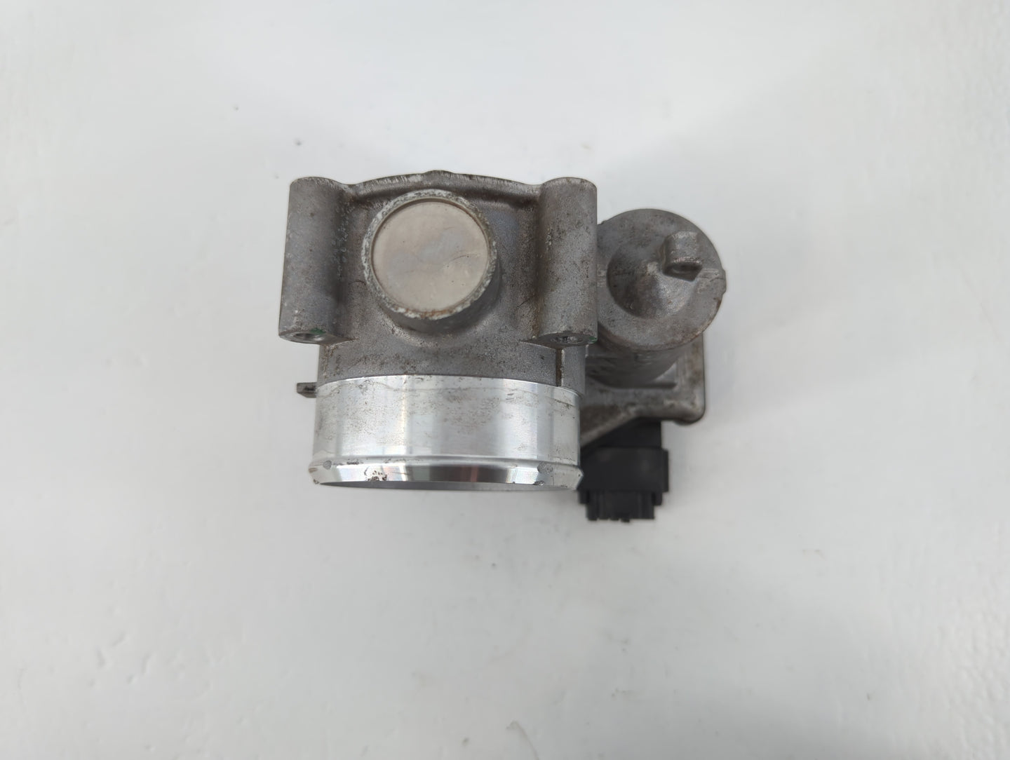 2021 Hyundai Santa Fe Throttle Body P/N:9045040031 35100-2S000 Fits Fits 2020 2022 2023 OEM Used Auto Parts - Oemusedautopar
