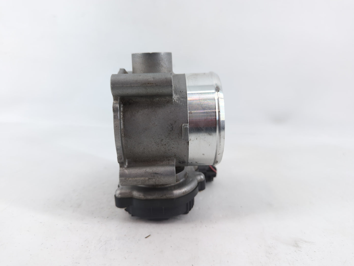 2021 Hyundai Santa Fe Throttle Body P/N:9045040031 35100-2S000 Fits Fits 2020 2022 2023 OEM Used Auto Parts - Oemusedautopar