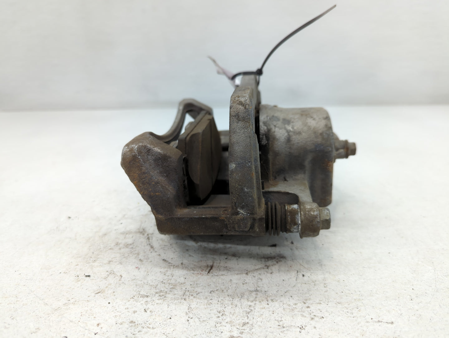 2021-2021 Hyundai Santa Fe Front Driver Left Brake Caliper - Oemusedautoparts1.com
