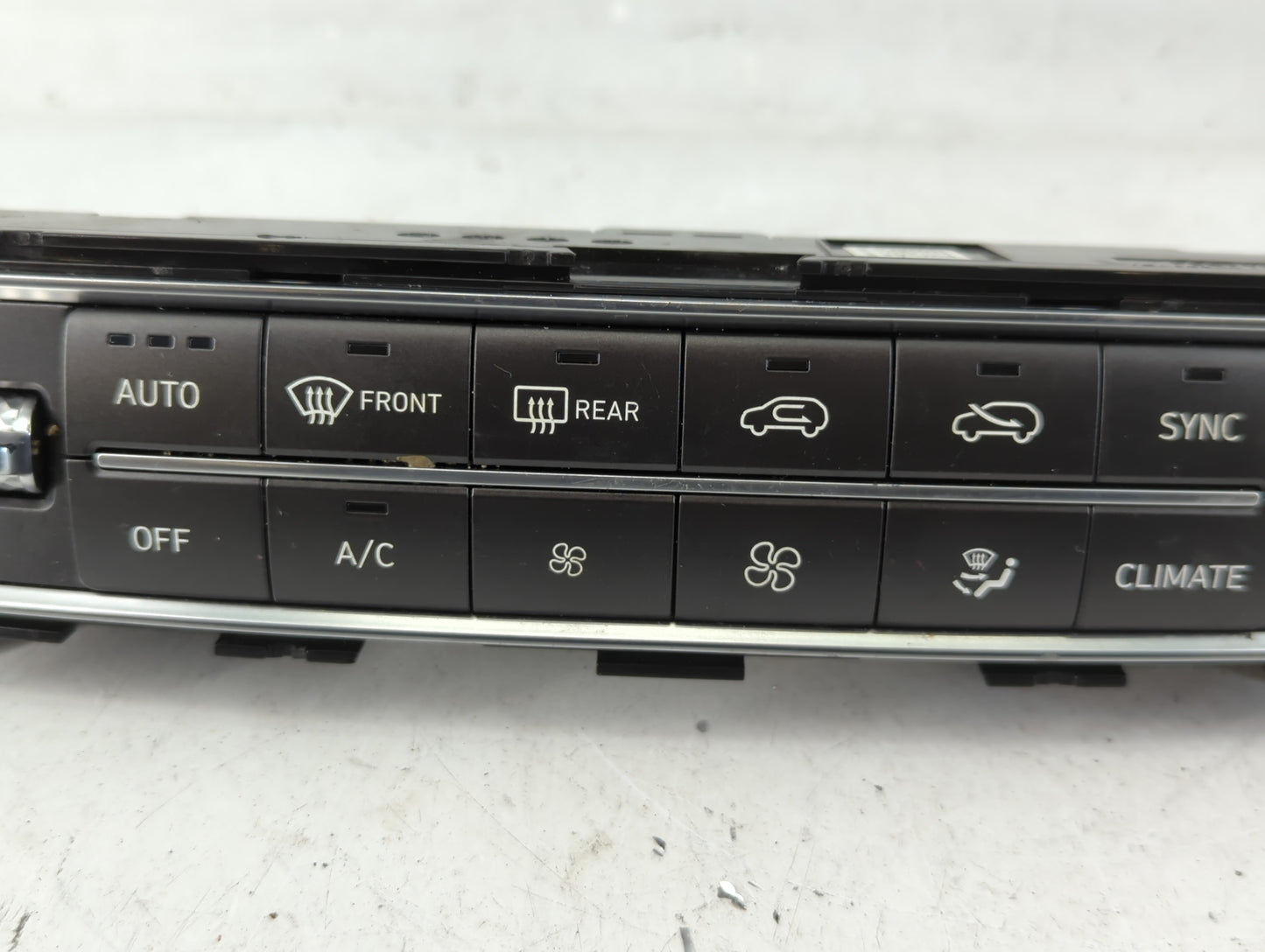 2021 Hyundai Santa Fe Climate Control Module Temperature AC/Heater Replacement P/N:97250-S2JA0 Fits OEM Used Auto Parts - Oe