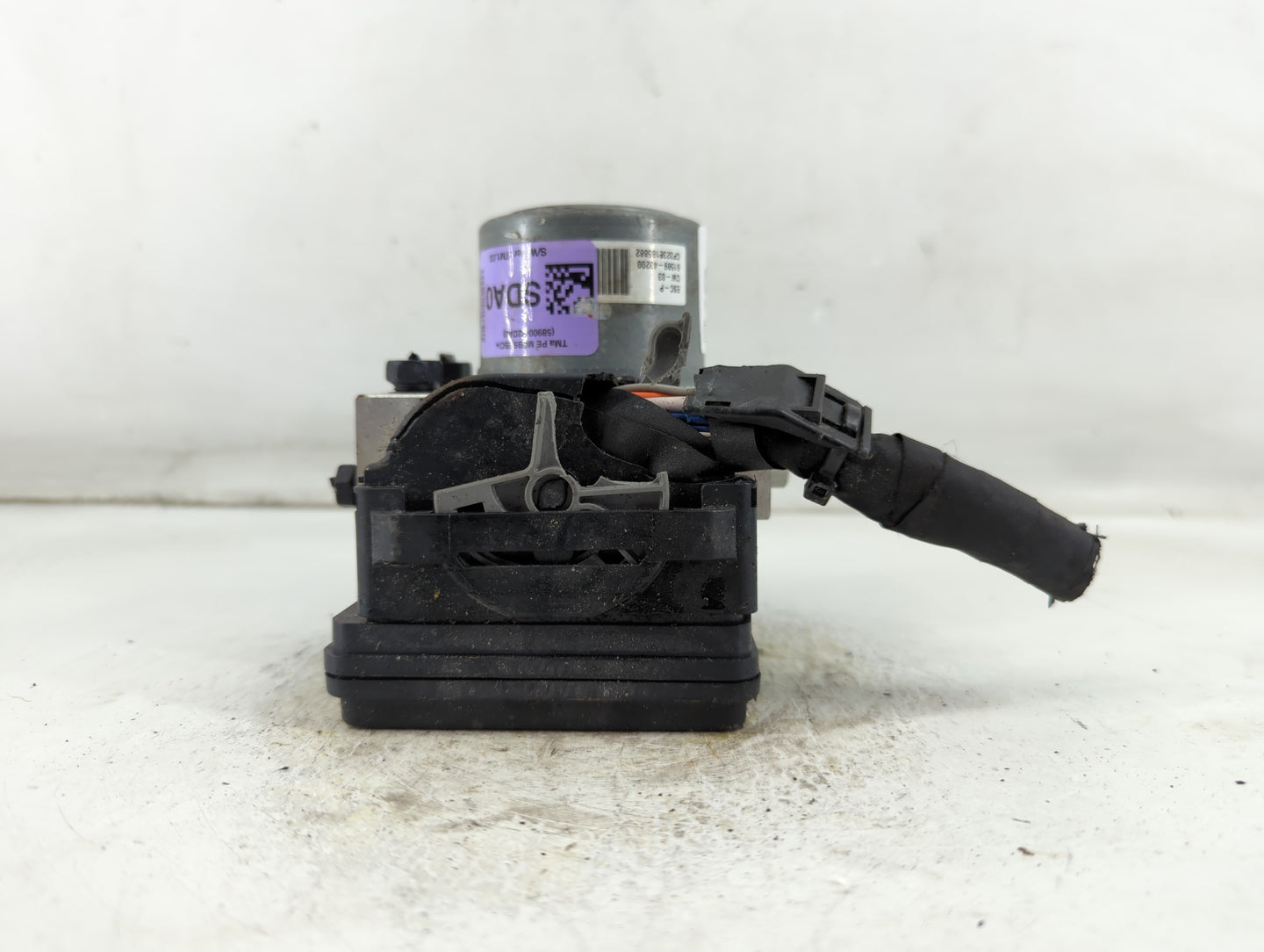 2021 Hyundai Santa Fe ABS Pump Control Module Replacement P/N:58900-S2DA0 Fits OEM Used Auto Parts - Oemusedautoparts1.com