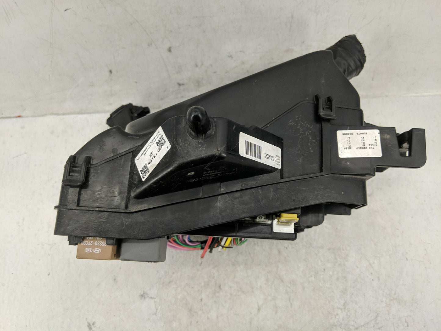 2020-2023 Hyundai Sonata Fusebox Fuse Box Panel Relay Module P/N:91215-L1130 Fits Fits 2020 2021 2022 2023 OEM Used Auto Par