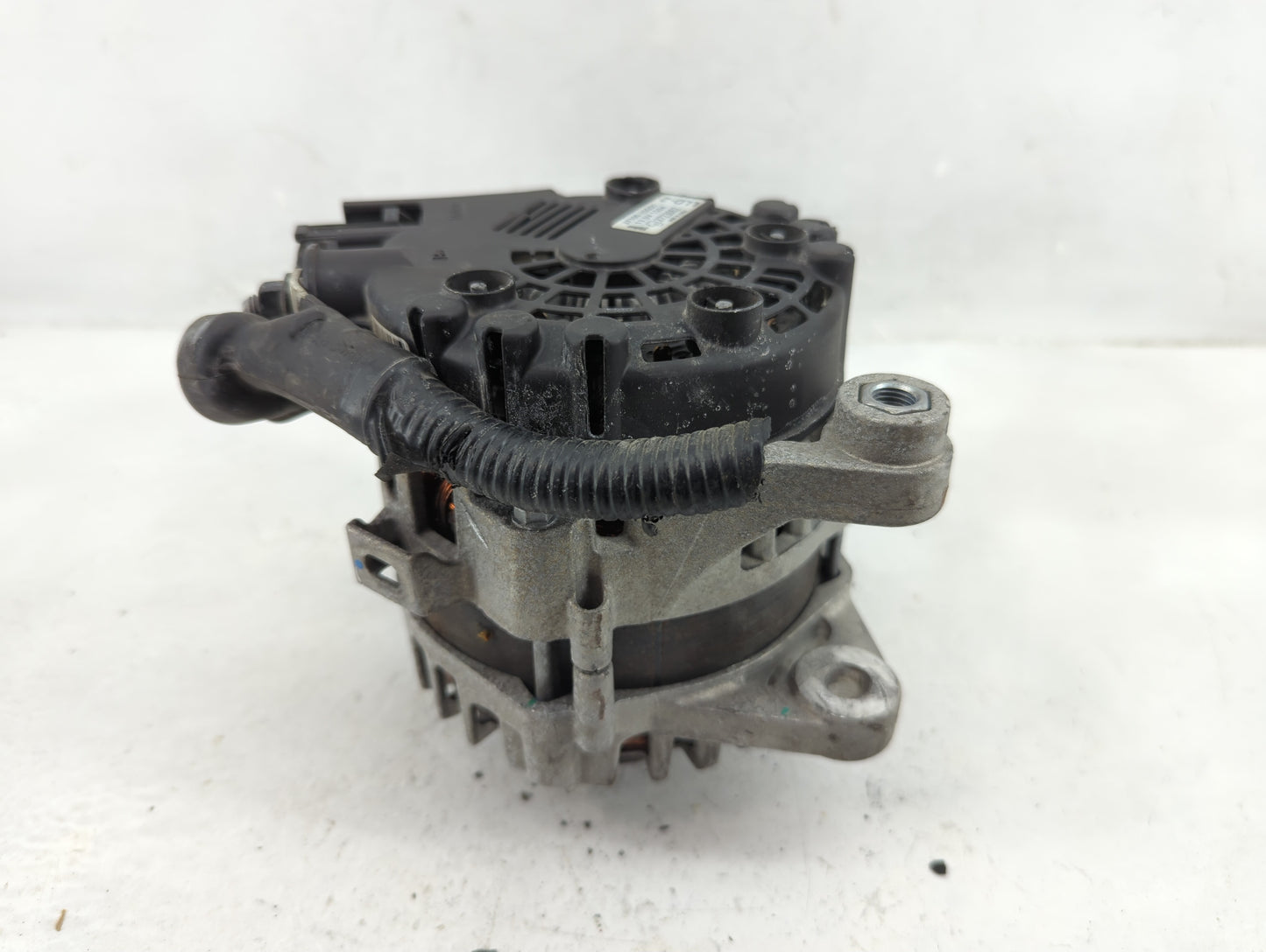 2020-2023 Hyundai Sonata Alternator Replacement Generator Charging Assembly Engine OEM P/N:37300-2SGD1 Fits OEM Used Auto Pa