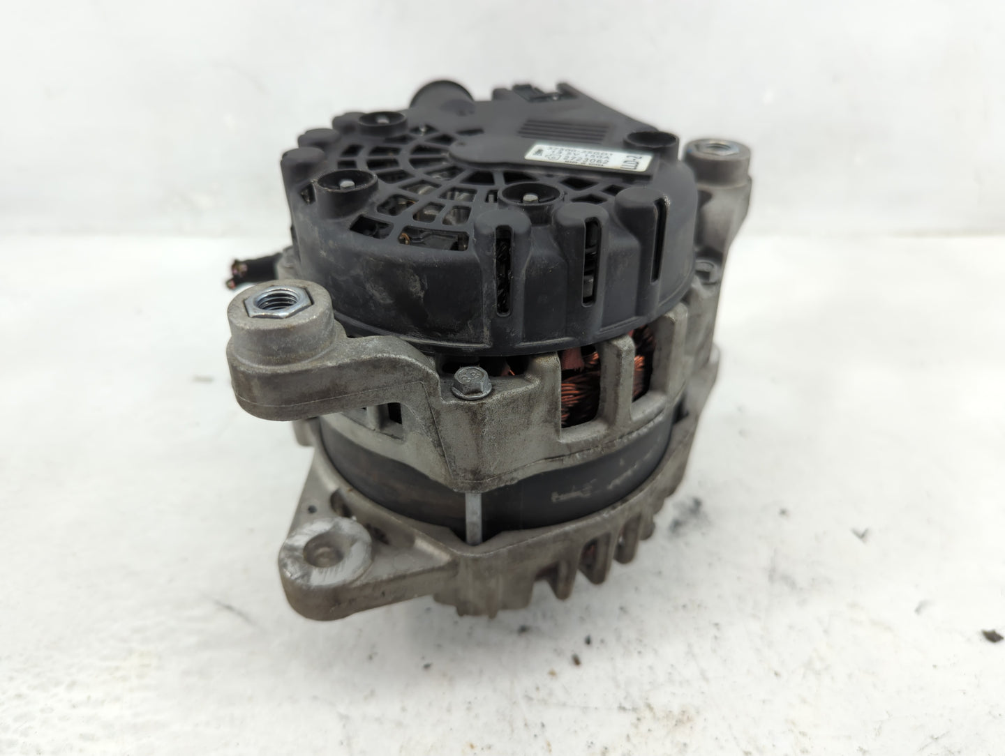 2020-2023 Hyundai Sonata Alternator Replacement Generator Charging Assembly Engine OEM P/N:37300-2SGD1 Fits OEM Used Auto Pa