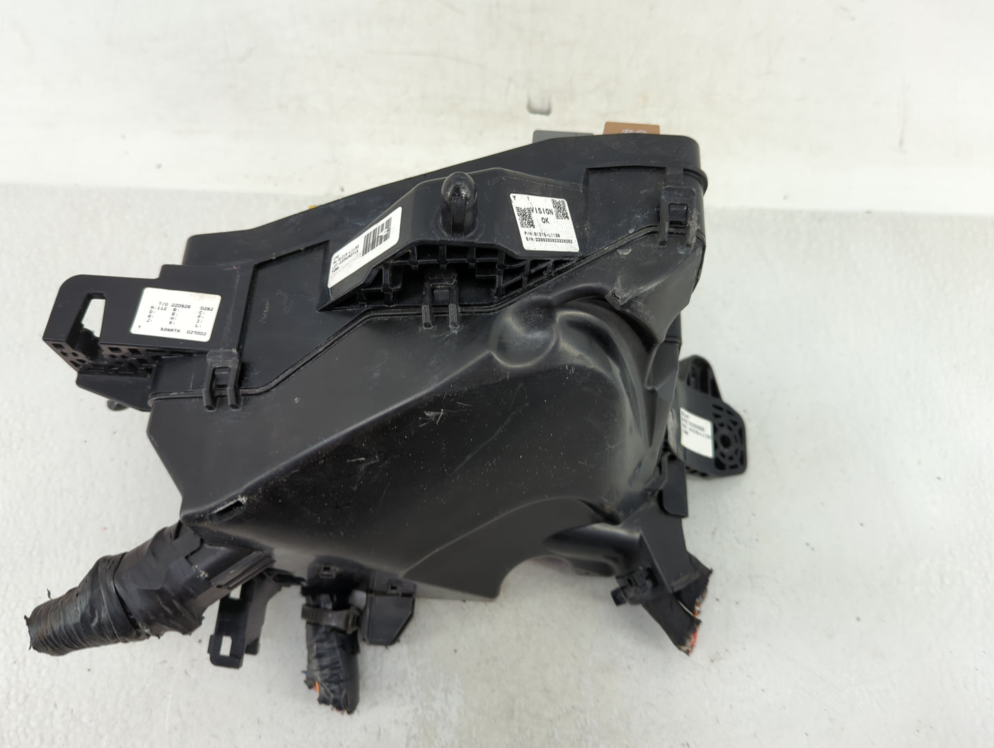 2020-2023 Hyundai Sonata Fusebox Fuse Box Panel Relay Module P/N:23225905 Fits Fits 2020 2021 2022 2023 OEM Used Auto Parts 