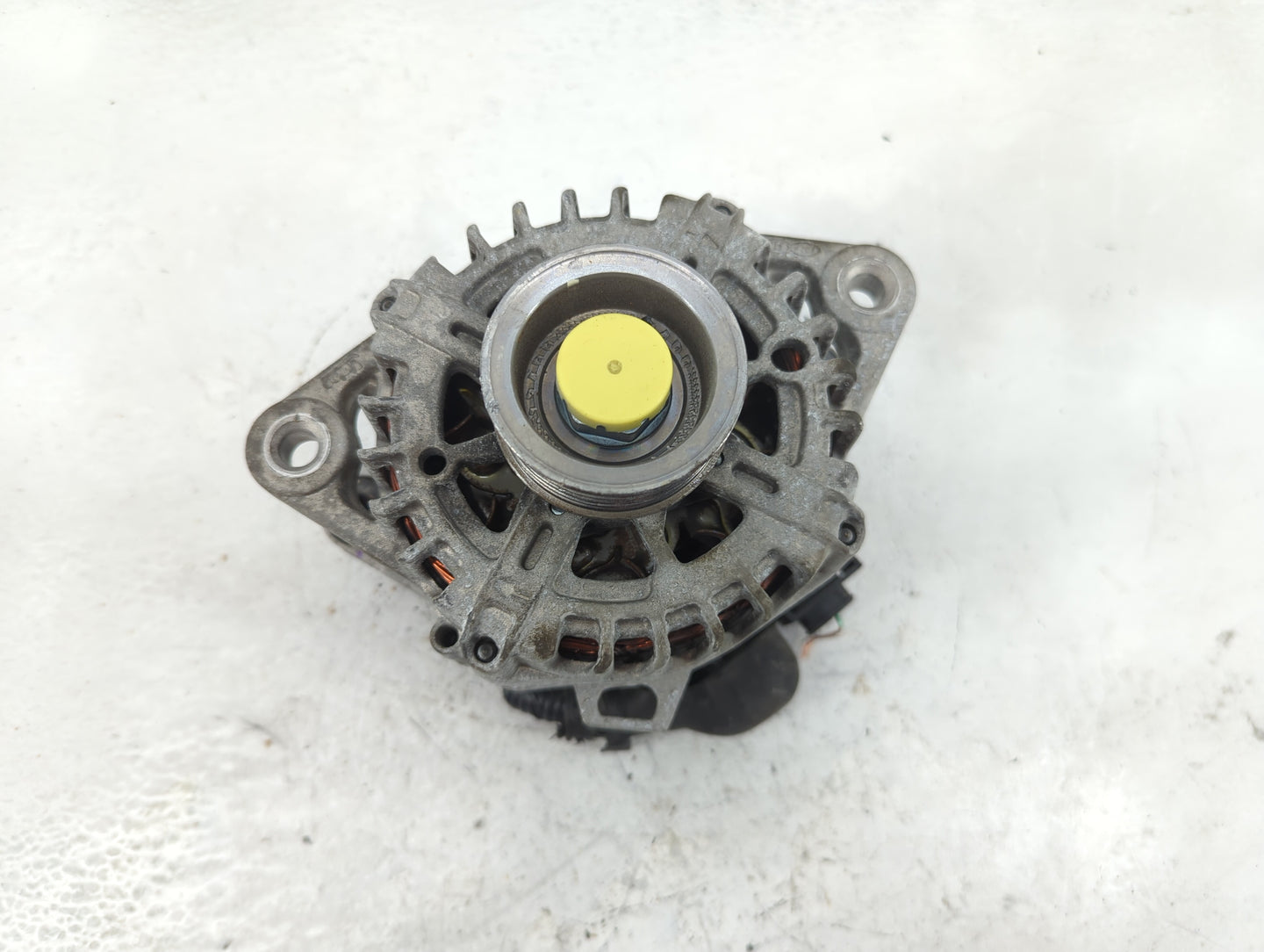 2020-2023 Hyundai Sonata Alternator Replacement Generator Charging Assembly Engine OEM P/N:2723062 37300-2SGD1 Fits OEM Used