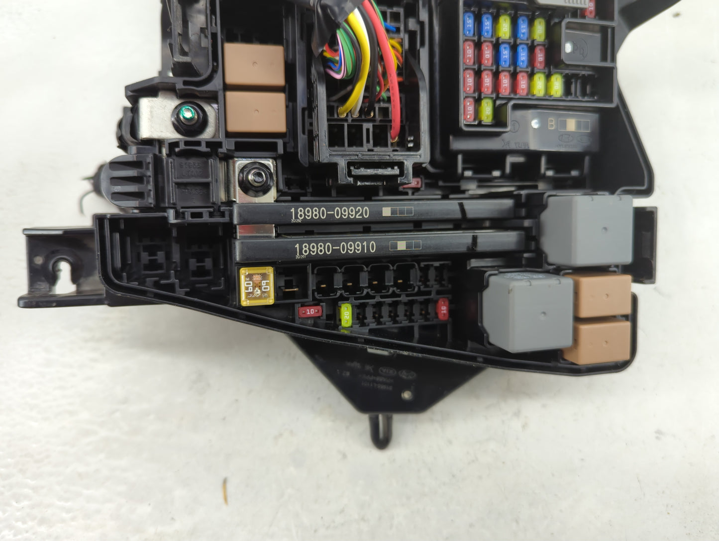 2020-2023 Hyundai Sonata Fusebox Fuse Box Panel Relay Module P/N:91955-L0552 Fits Fits 2020 2021 2022 2023 OEM Used Auto Par