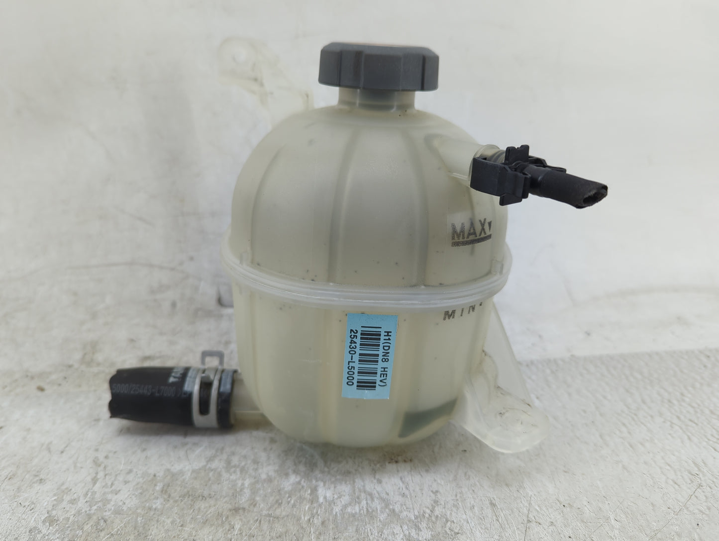 2020-2023 Hyundai Sonata Radiator Coolant Overflow Expansion Tank Bottle - Oemusedautoparts1.com