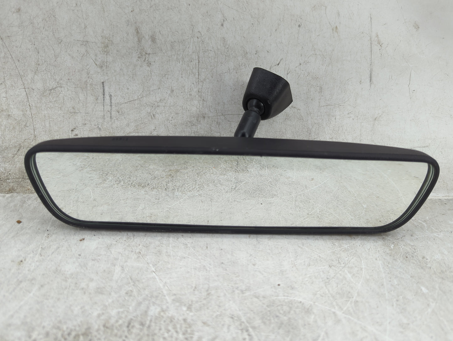 2023 Hyundai Sonata Interior Rear View Mirror Replacement OEM P/N:E13049896 Fits OEM Used Auto Parts - Oemusedautoparts1.com
