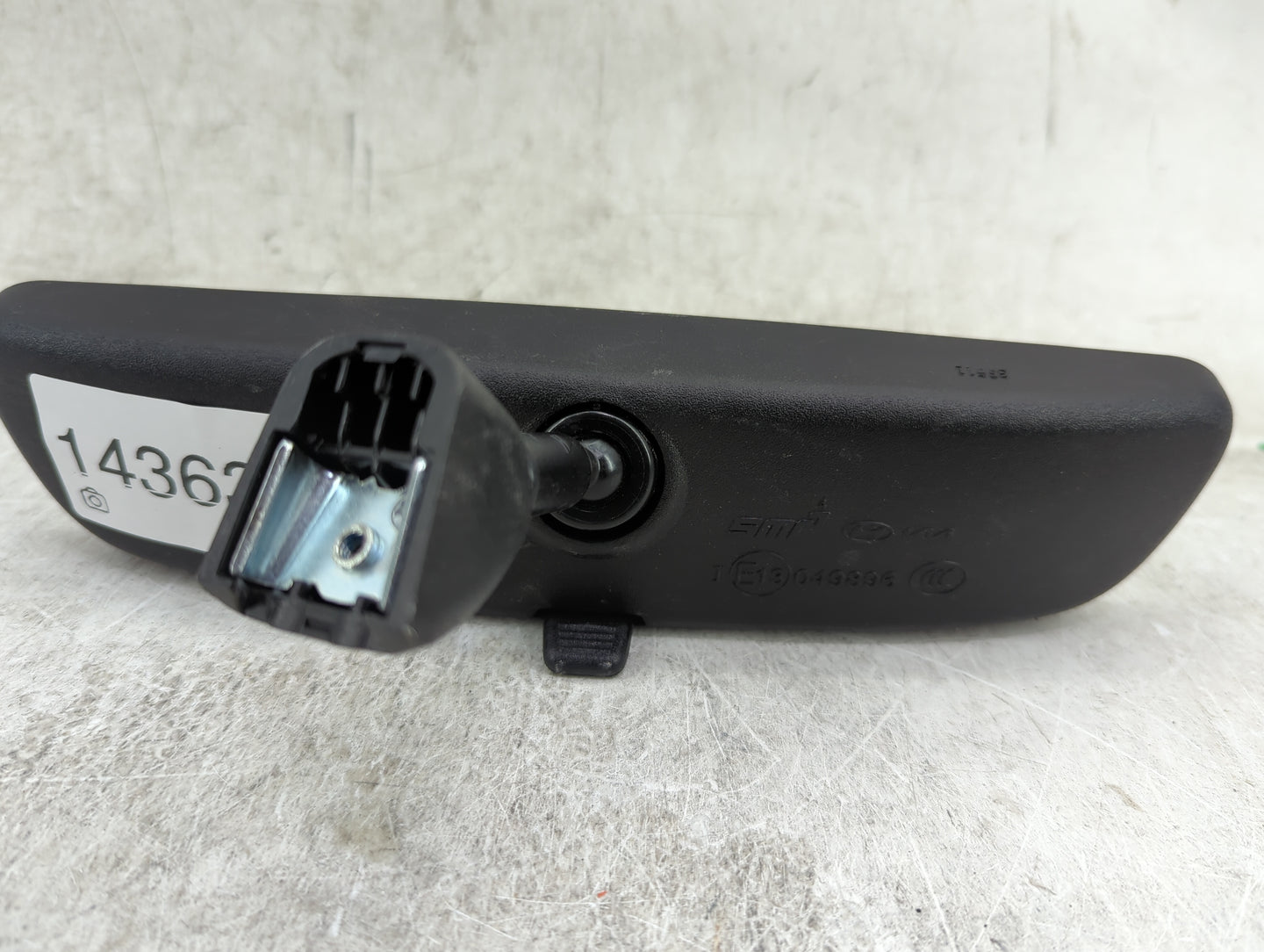 2023 Hyundai Sonata Interior Rear View Mirror Replacement OEM P/N:E13049896 Fits OEM Used Auto Parts - Oemusedautoparts1.com