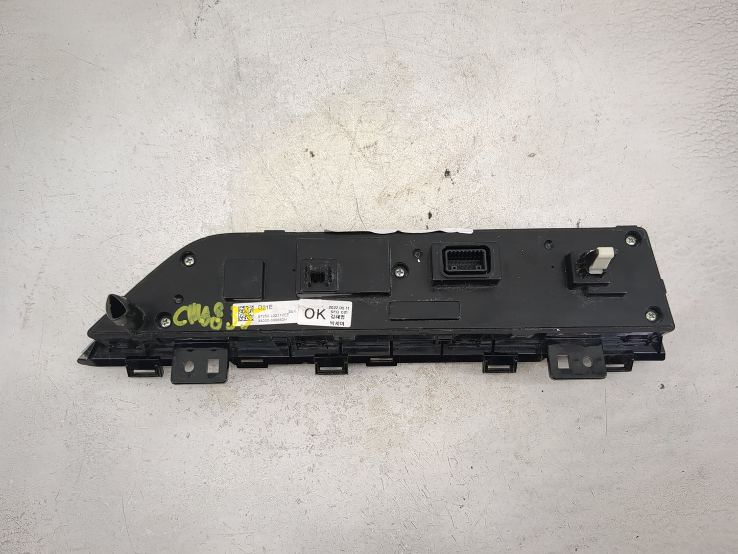 2023 Hyundai Sonata Climate Control Module Temperature AC/Heater Replacement P/N:97250-L0211PEE 38000-030660H Fits OEM Used 