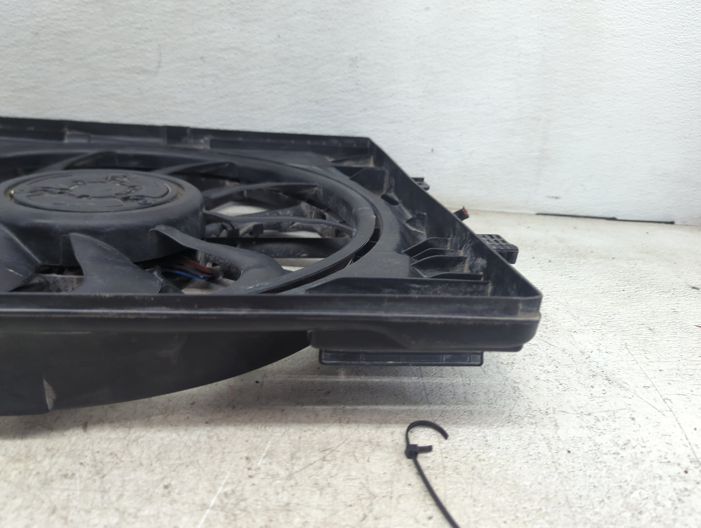 2020-2023 Hyundai Sonata Electric Radiator Cooling Fan Motor Assembly P/N:F00SJU048 253804CA00 Fits Fits 2020 2021 2022 2023