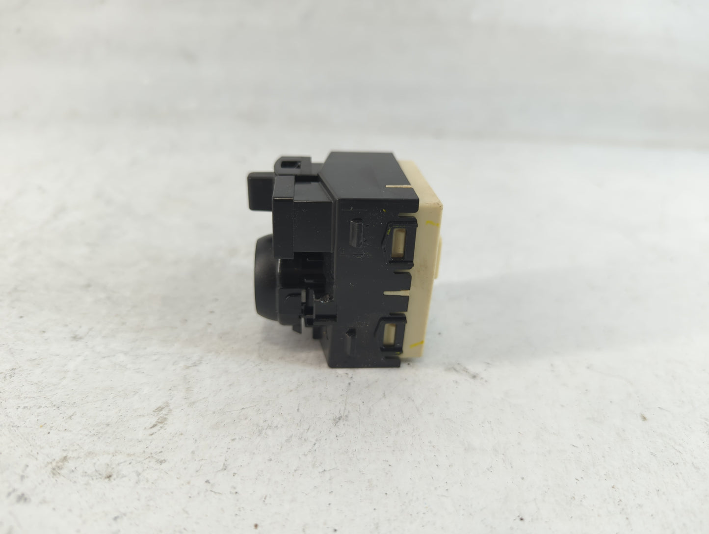 2022 Hyundai Tucson Master Power Window Switch Replacement Driver Side Left P/N:93530-AA0004X Fits Fits 2021 OEM Used Auto P