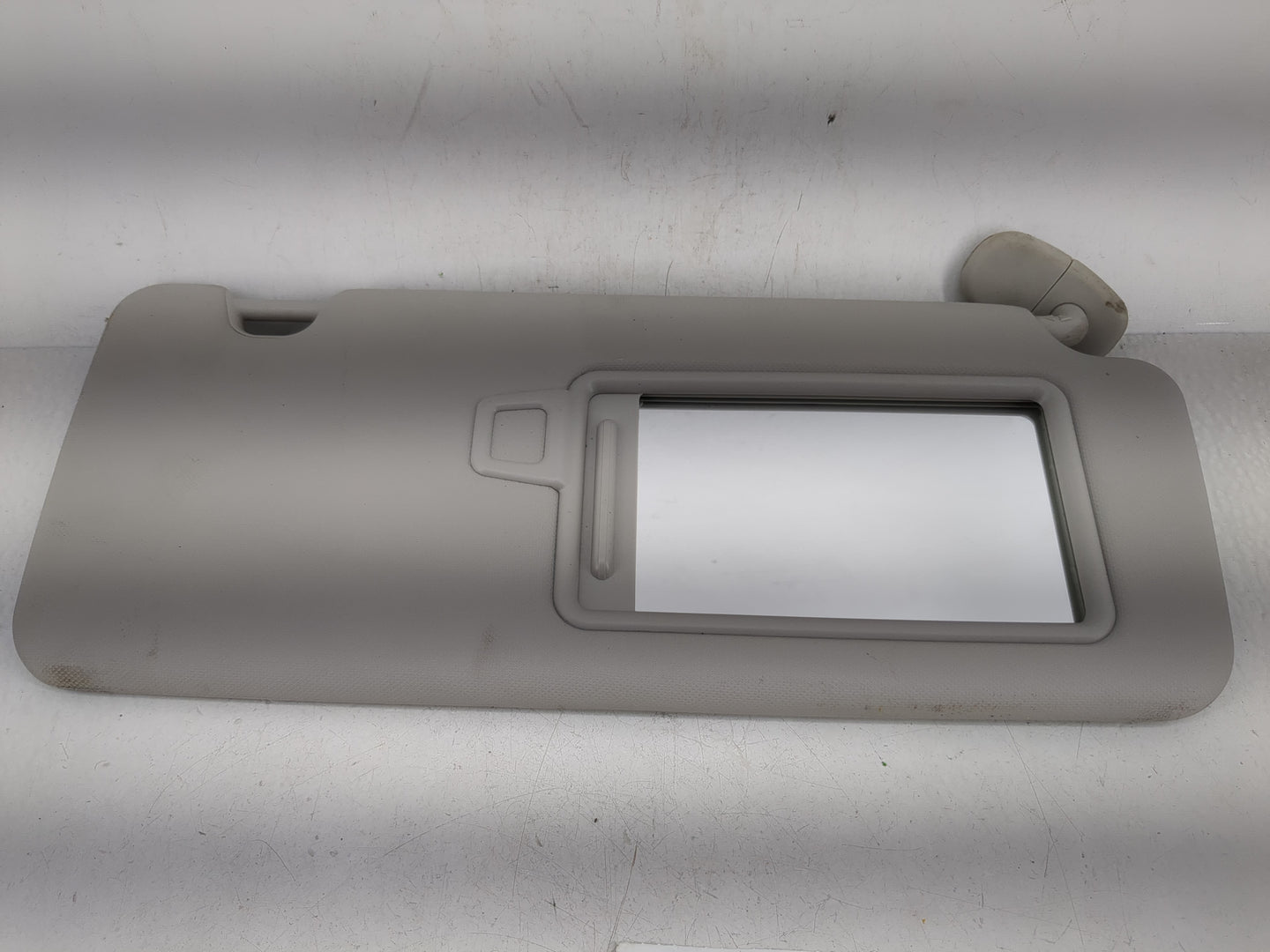 2022 Hyundai Tucson Sun Visor Shade Replacement Passenger Right Mirror Fits OEM Used Auto Parts - Oemusedautoparts1.com