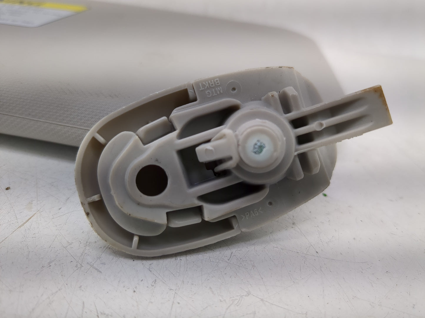 2022 Hyundai Tucson Sun Visor Shade Replacement Passenger Right Mirror Fits OEM Used Auto Parts - Oemusedautoparts1.com