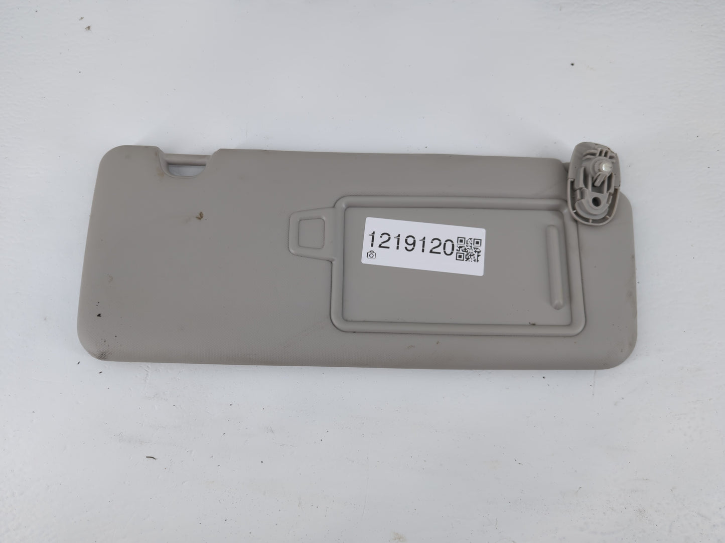 2022 Hyundai Tucson Sun Visor Shade Replacement Passenger Right Mirror Fits OEM Used Auto Parts - Oemusedautoparts1.com