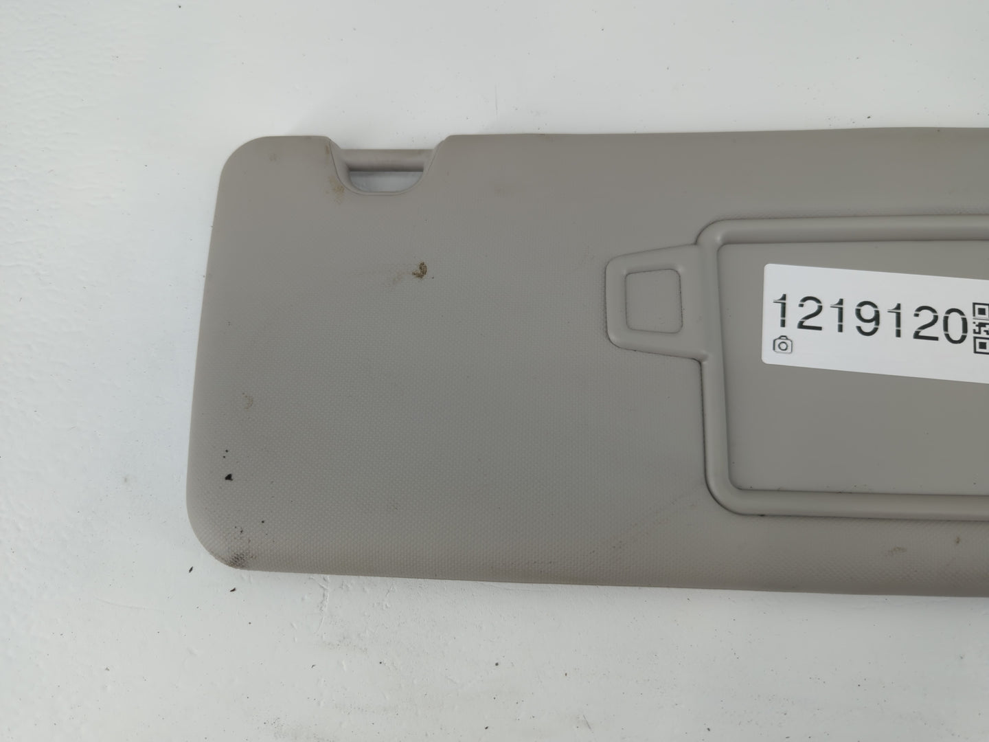 2022 Hyundai Tucson Sun Visor Shade Replacement Passenger Right Mirror Fits OEM Used Auto Parts - Oemusedautoparts1.com