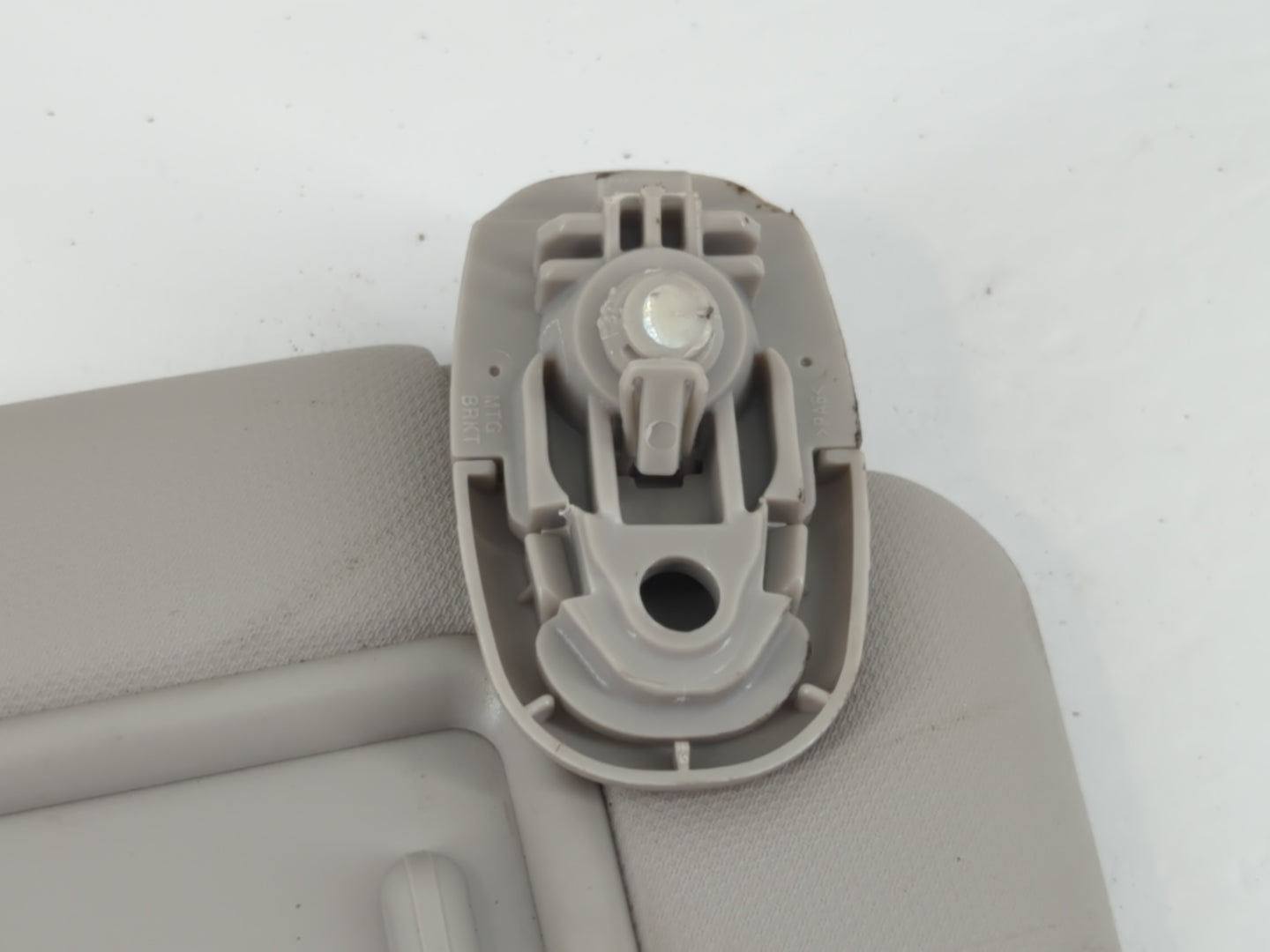 2022 Hyundai Tucson Sun Visor Shade Replacement Passenger Right Mirror Fits OEM Used Auto Parts - Oemusedautoparts1.com