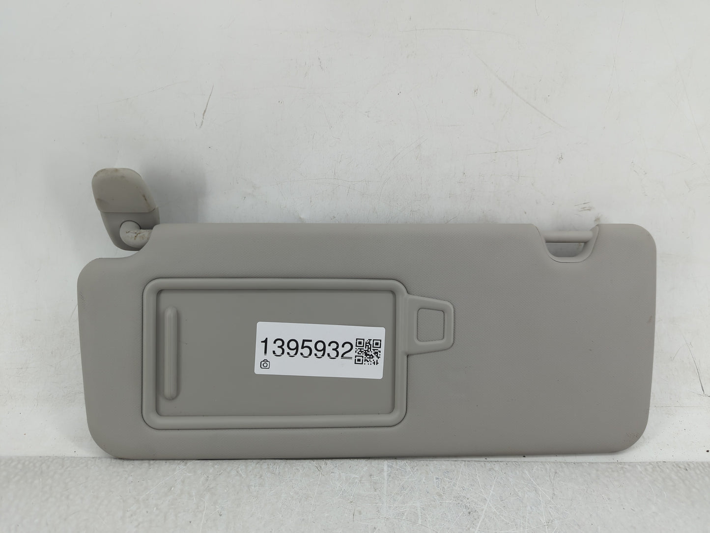 2022 Hyundai Tucson Sun Visor Shade Replacement Driver Left Mirror Fits OEM Used Auto Parts - Oemusedautoparts1.com