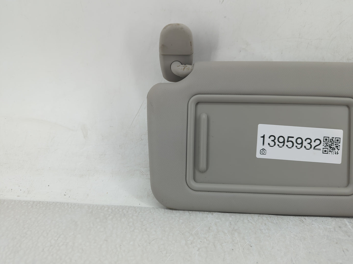 2022 Hyundai Tucson Sun Visor Shade Replacement Driver Left Mirror Fits OEM Used Auto Parts - Oemusedautoparts1.com