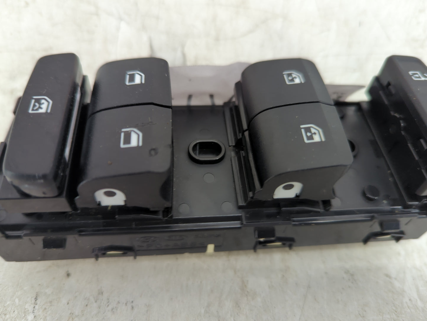2022 Hyundai Tucson Master Power Window Switch Replacement Driver Side Left P/N:93571-N93004X Fits OEM Used Auto Parts - Oem