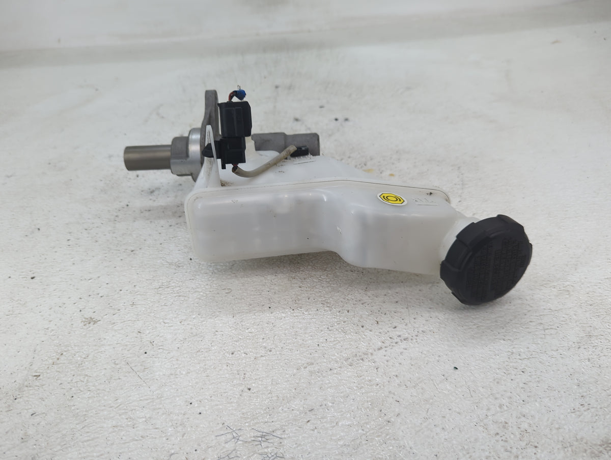 2022-2022 Hyundai Tucson Power Brake Booster Oem 1422775 - Oemusedautoparts1.com
