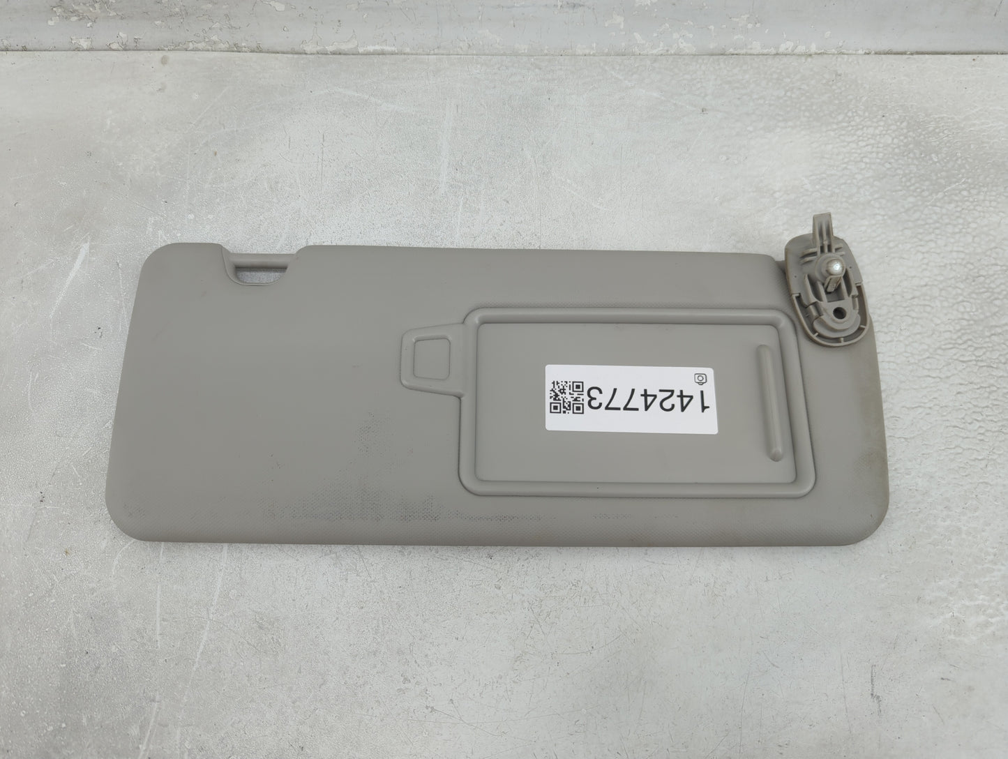 2022 Hyundai Tucson Sun Visor Shade Replacement Passenger Right Mirror Fits OEM Used Auto Parts - Oemusedautoparts1.com