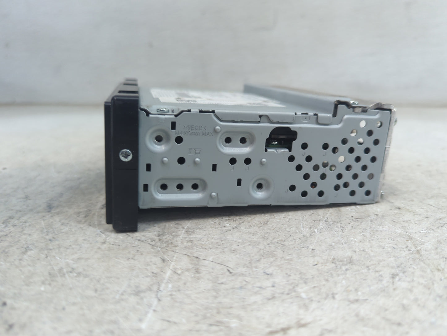 2022 Hyundai Tucson Radio AM FM Cd Player Receiver Replacement P/N:96560N9450 96160-N9500 Fits OEM Used Auto Parts - Oemused