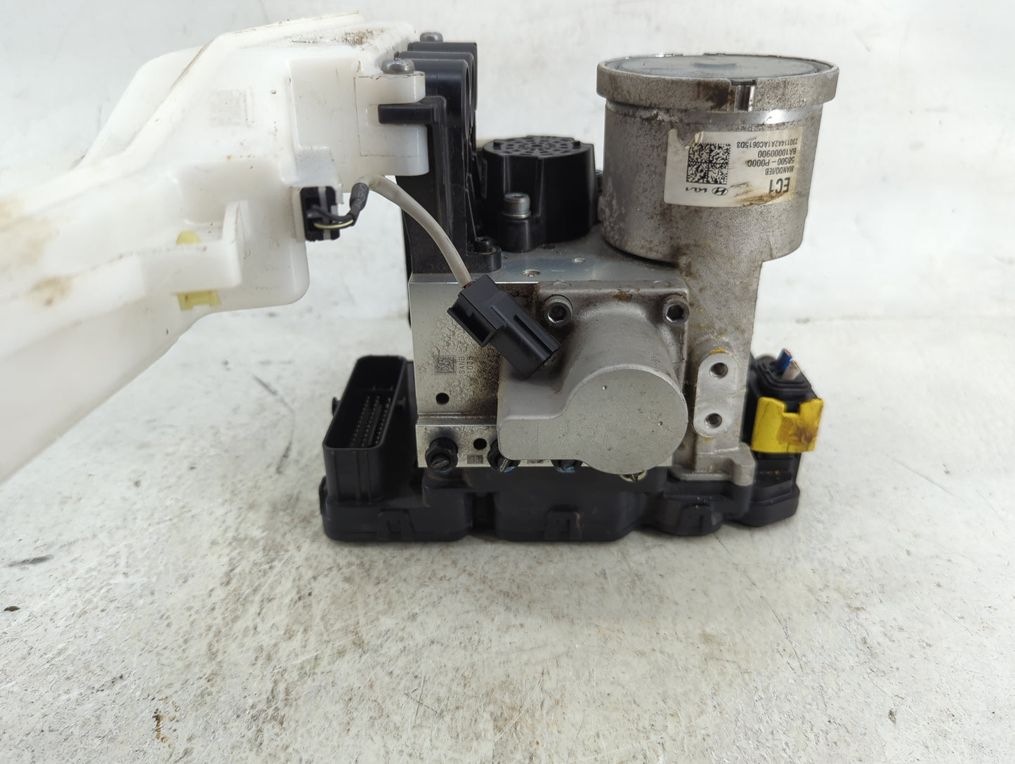 2022 Hyundai Tucson ABS Pump Control Module Replacement P/N:58500-P0000 BA600000900 Fits OEM Used Auto Parts - Oemusedautopa
