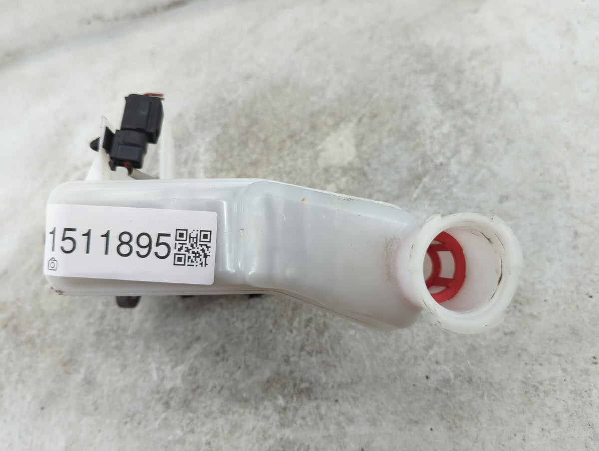 2022-2022 Hyundai Tucson Brake Master Cylinder 1511895 - Oemusedautoparts1.com