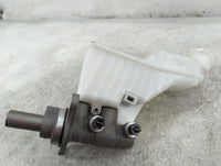 2022-2022 Hyundai Tucson Brake Master Cylinder 1511895 - Oemusedautoparts1.com