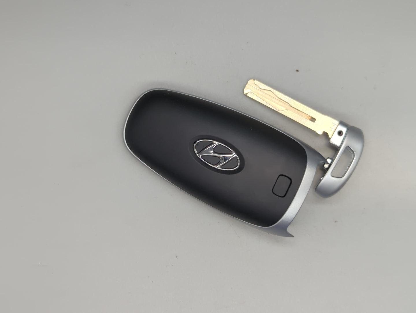 Hyundai Tucson Keyless Entry Remote Fob TQ8-FOB-4F28 95440-N9082 7 buttons - Oemusedautoparts1.com