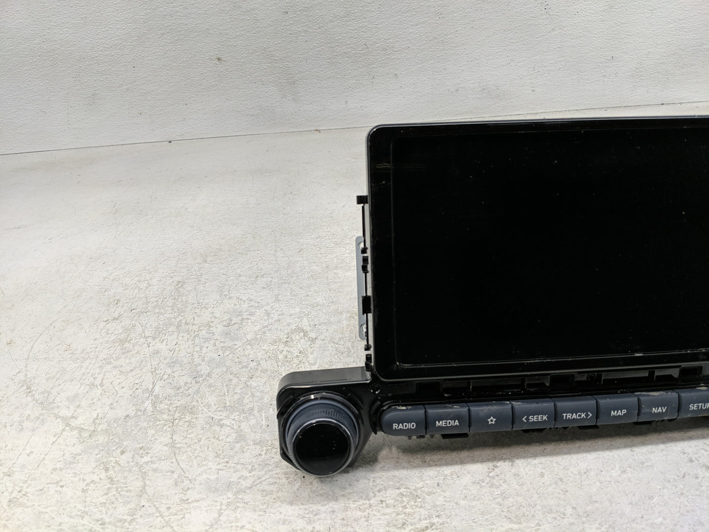 2023 Hyundai Venue Radio AM FM Cd Player Receiver Replacement P/N:96560-K2370UGM VT231SNAN Fits OEM Used Auto Parts - Oemuse