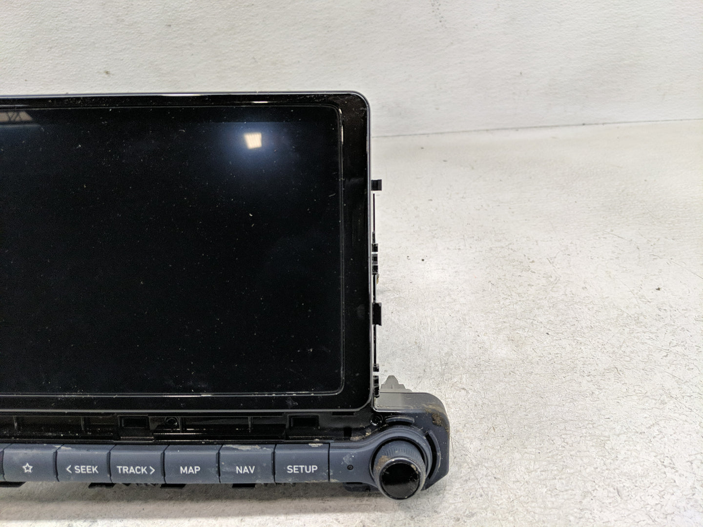 2023 Hyundai Venue Radio AM FM Cd Player Receiver Replacement P/N:96560-K2370UGM VT231SNAN Fits OEM Used Auto Parts - Oemuse