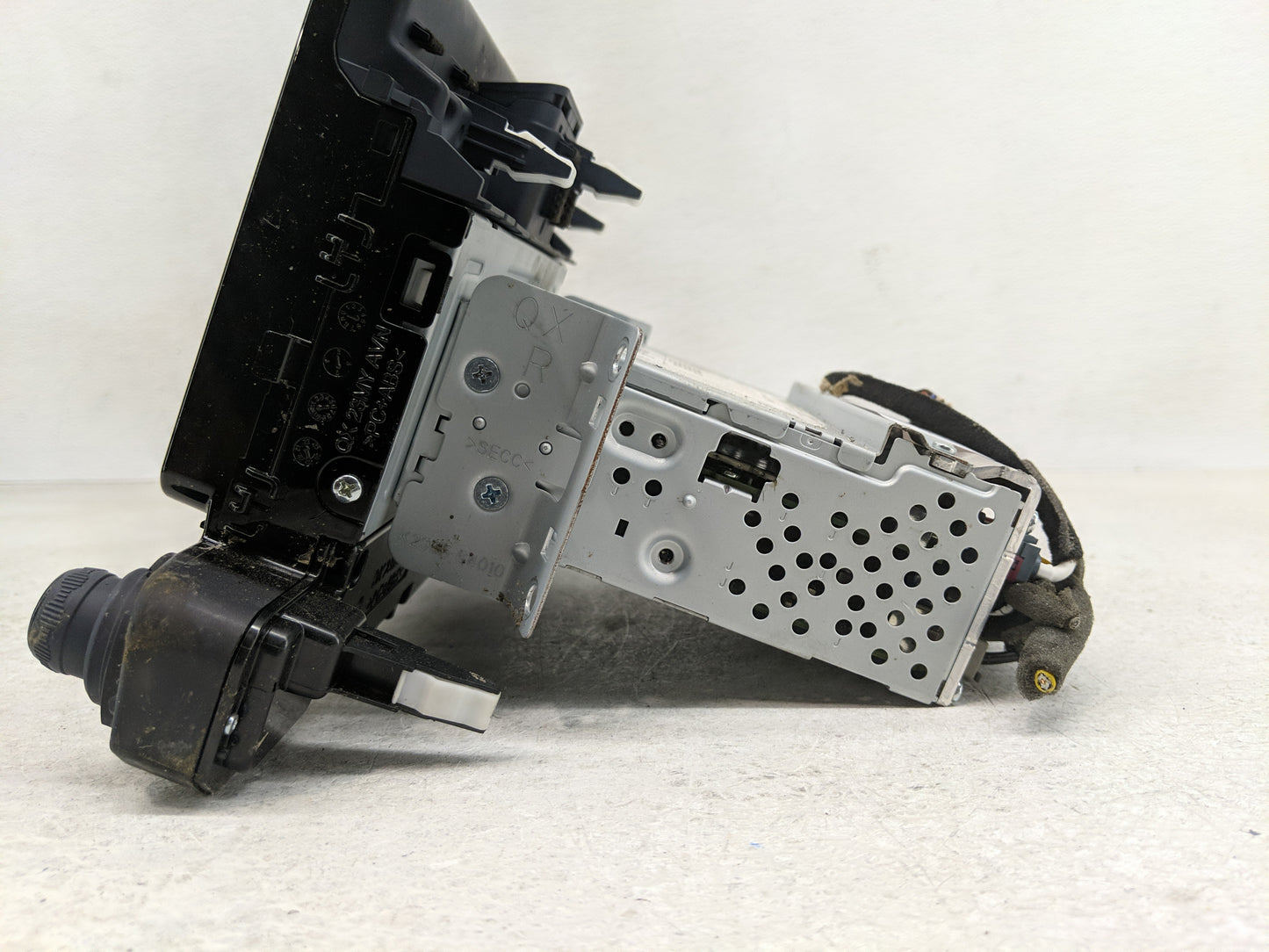2023 Hyundai Venue Radio AM FM Cd Player Receiver Replacement P/N:96560-K2370UGM VT231SNAN Fits OEM Used Auto Parts - Oemuse