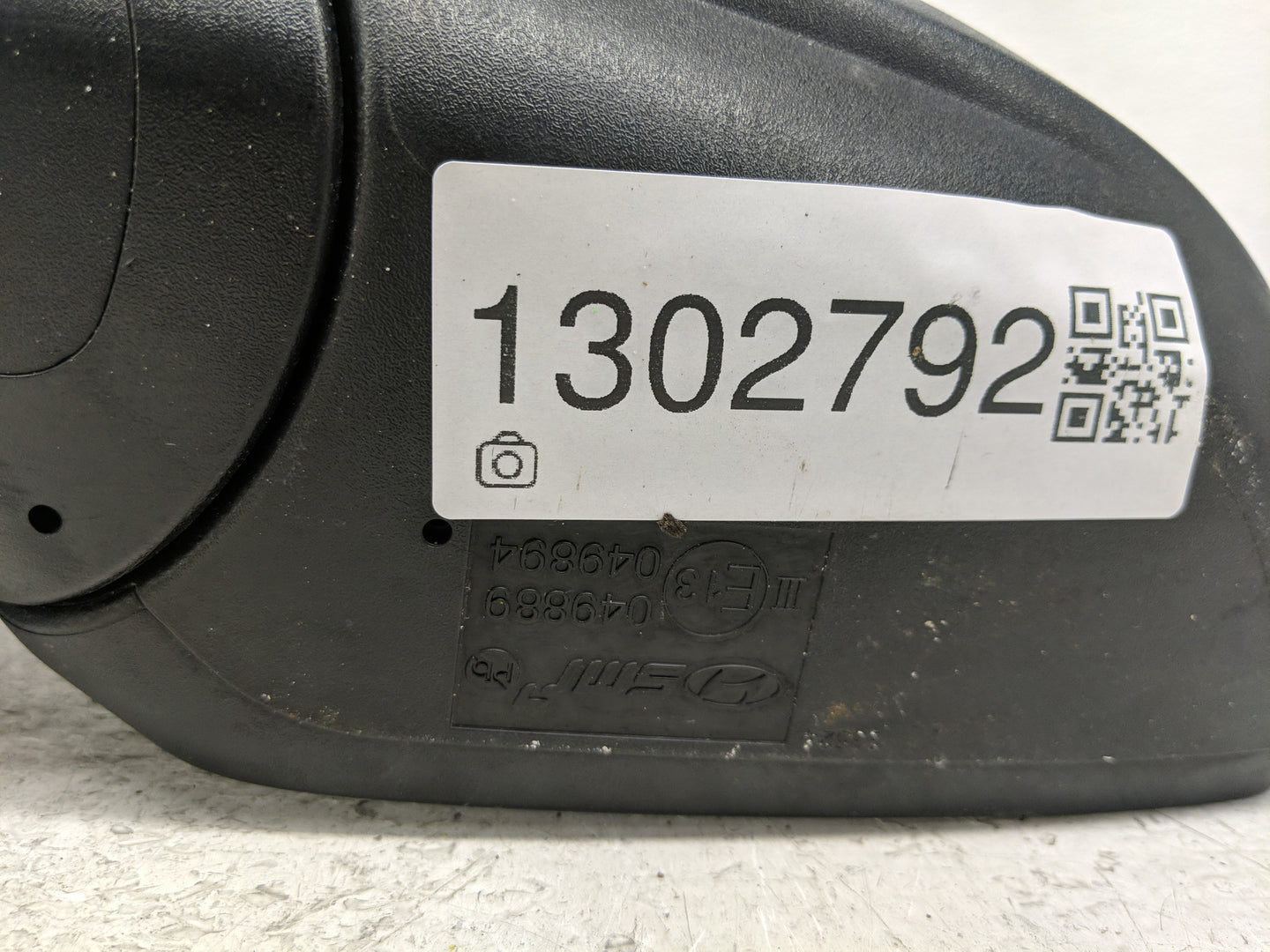 2020 Hyundai Venue Driver Side View Mirror - Left Door Mirror OEM Used - Oemusedautoparts1.com