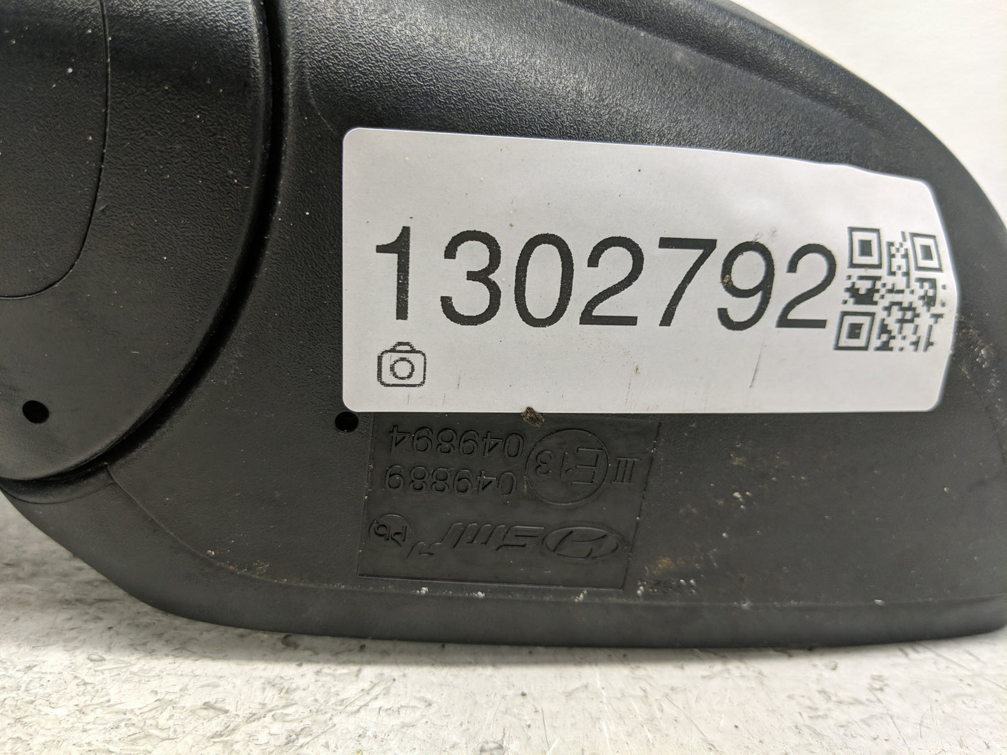 2020 Hyundai Venue Driver Side View Mirror - Left Door Mirror OEM Used - Oemusedautoparts1.com