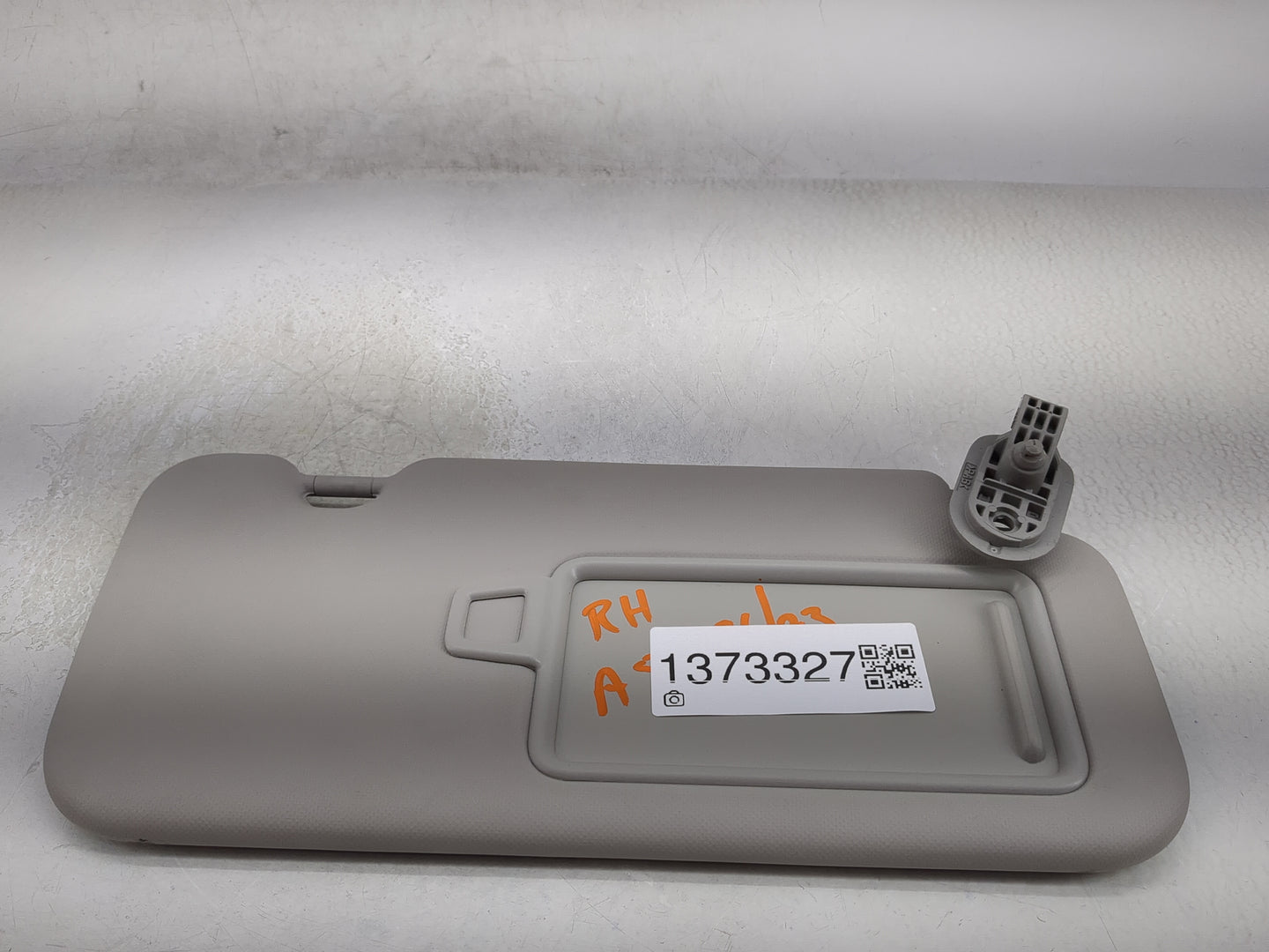 2020 Hyundai Venue Sun Visor Shade Replacement Passenger Right Mirror Fits OEM Used Auto Parts - Oemusedautoparts1.com