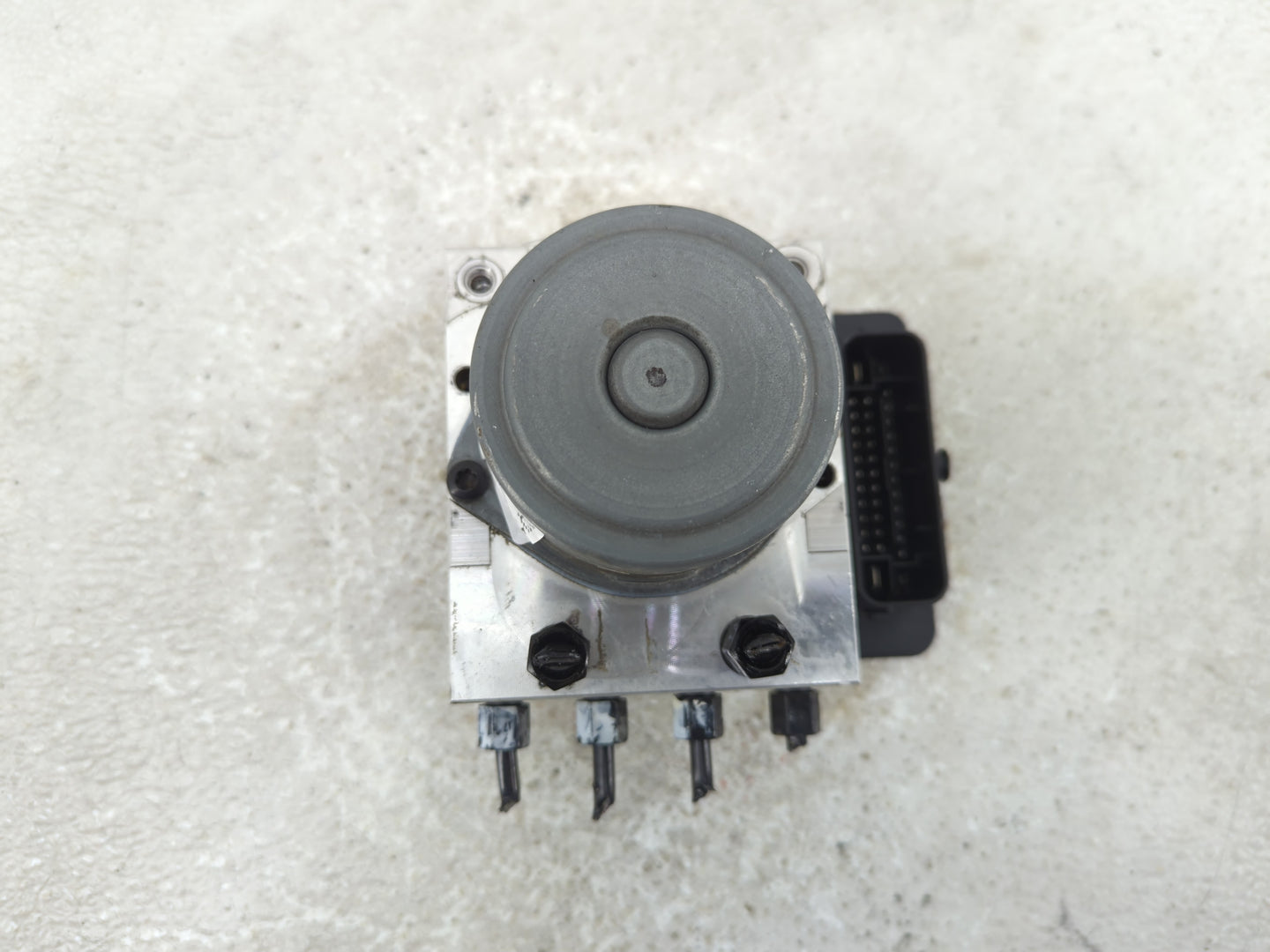 2020 Hyundai Venue ABS Pump Control Module Replacement P/N:K2589-32500 58900-K2800 Fits OEM Used Auto Parts - Oemusedautopar