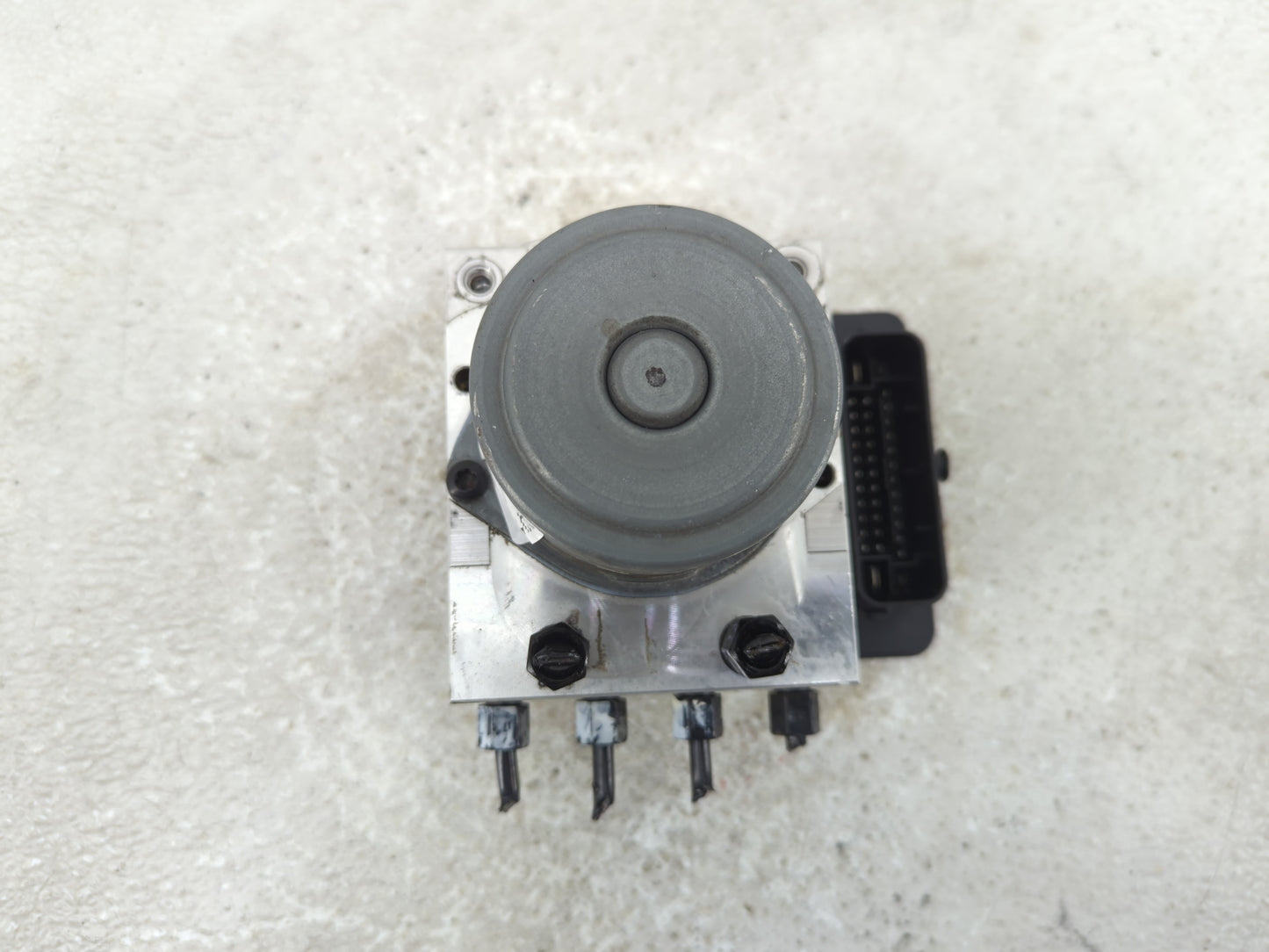 2020 Hyundai Venue ABS Pump Control Module Replacement P/N:K2589-32500 58900-K2800 Fits OEM Used Auto Parts - Oemusedautopar
