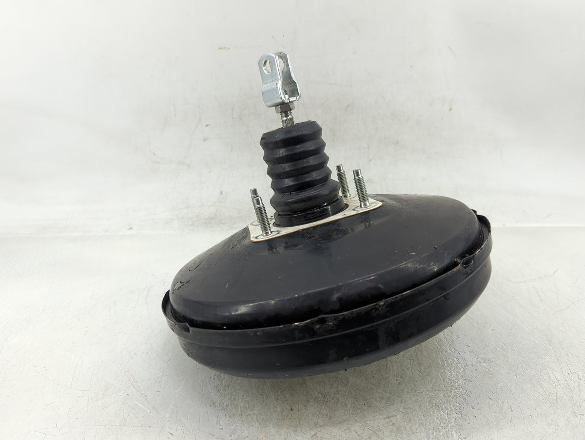 2020-2020 Hyundai Venue Power Brake Booster Oem 1382937 - Oemusedautoparts1.com