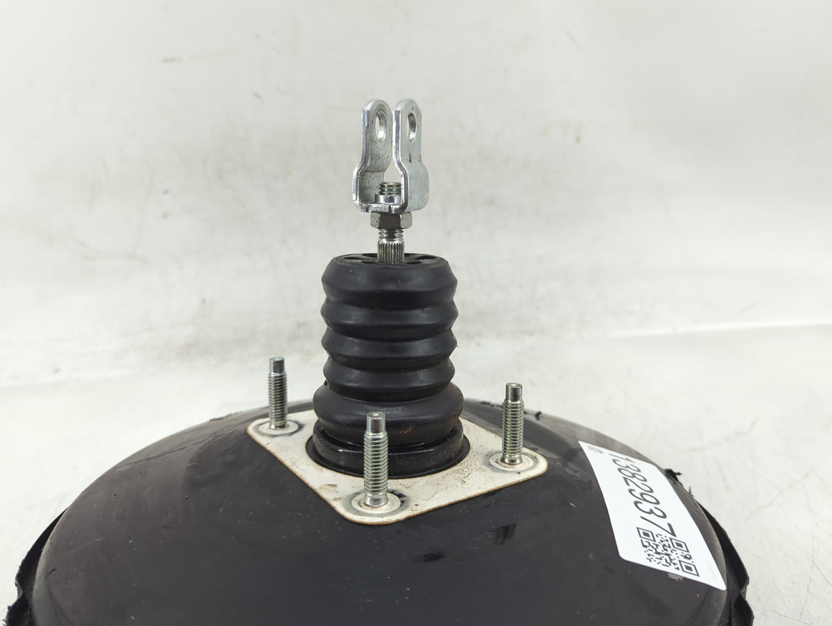 2020-2020 Hyundai Venue Power Brake Booster Oem 1382937 - Oemusedautoparts1.com