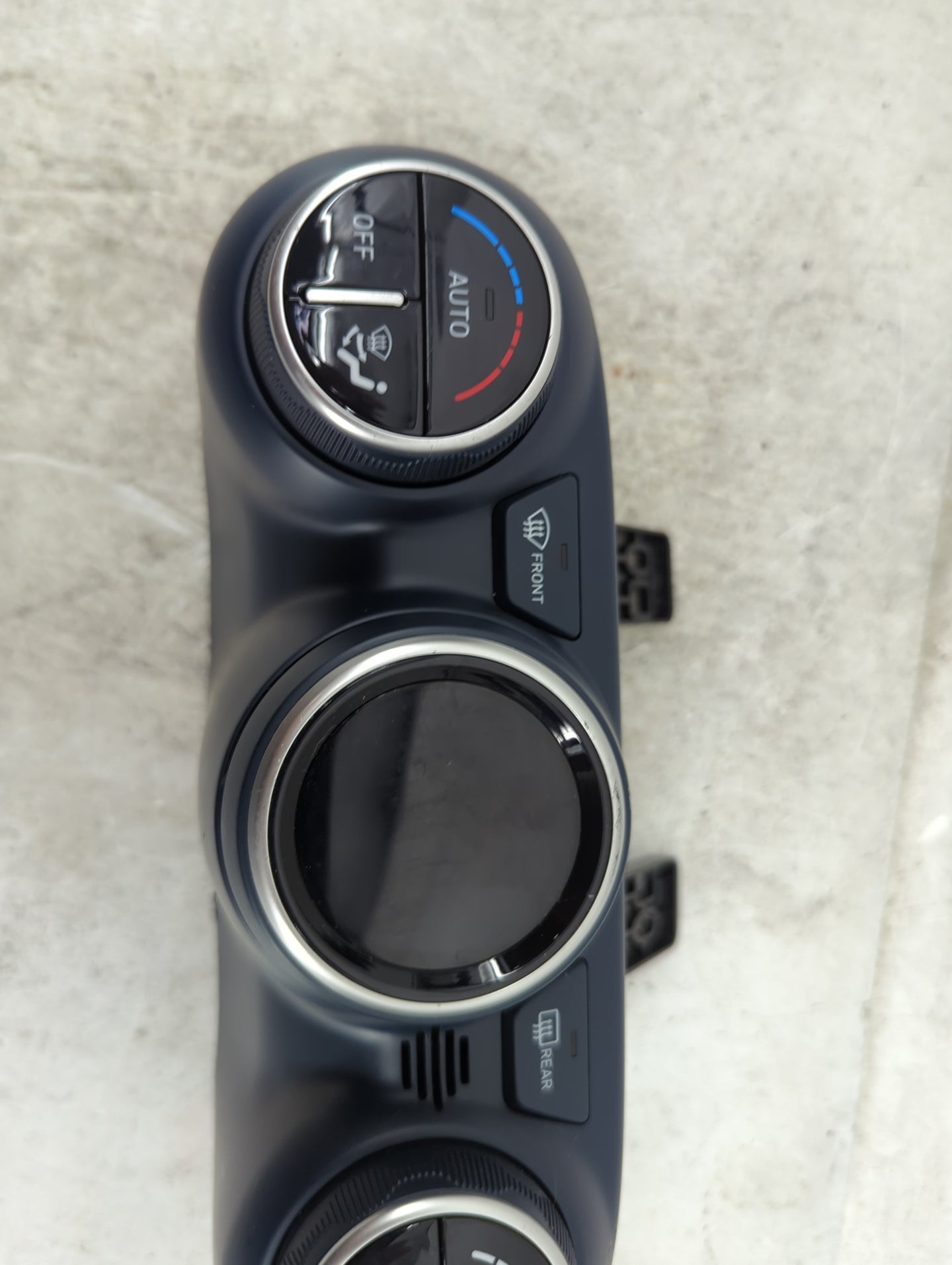 2023 Hyundai Venue Climate Control Module Temperature AC/Heater Replacement P/N:97250-K2DF0 C20039-8150 Fits OEM Used Auto P