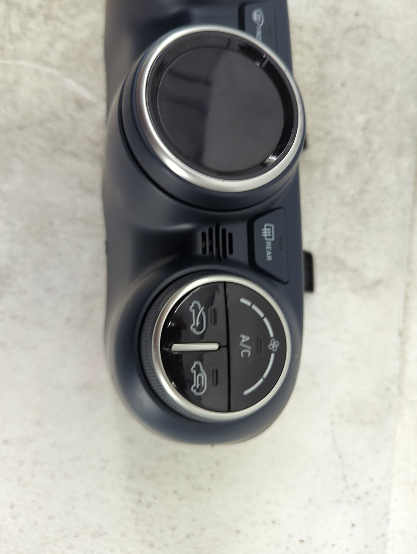 2023 Hyundai Venue Climate Control Module Temperature AC/Heater Replacement P/N:97250-K2DF0 C20039-8150 Fits OEM Used Auto P