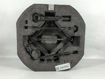 2023 Hyundai Venue Spare Scissor Car Jack - Oemusedautoparts1.com