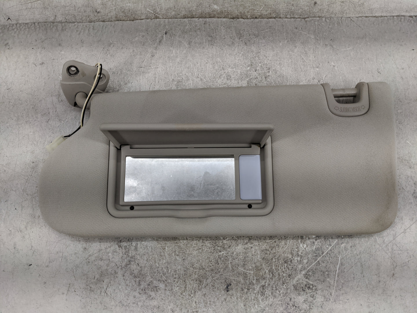 2019-2020 Infiniti Qx50 Sun Visor Shade Replacement Driver Left Mirror Fits Fits 2019 2020 OEM Used Auto Parts - Oemusedauto