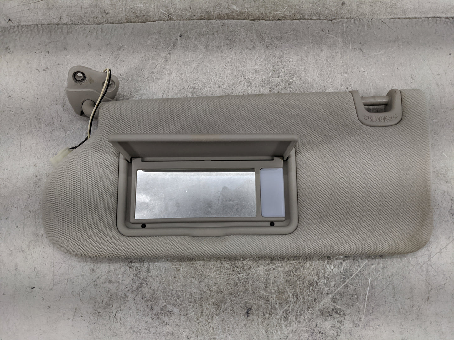 2019-2020 Infiniti Qx50 Sun Visor Shade Replacement Driver Left Mirror Fits Fits 2019 2020 OEM Used Auto Parts - Oemusedauto