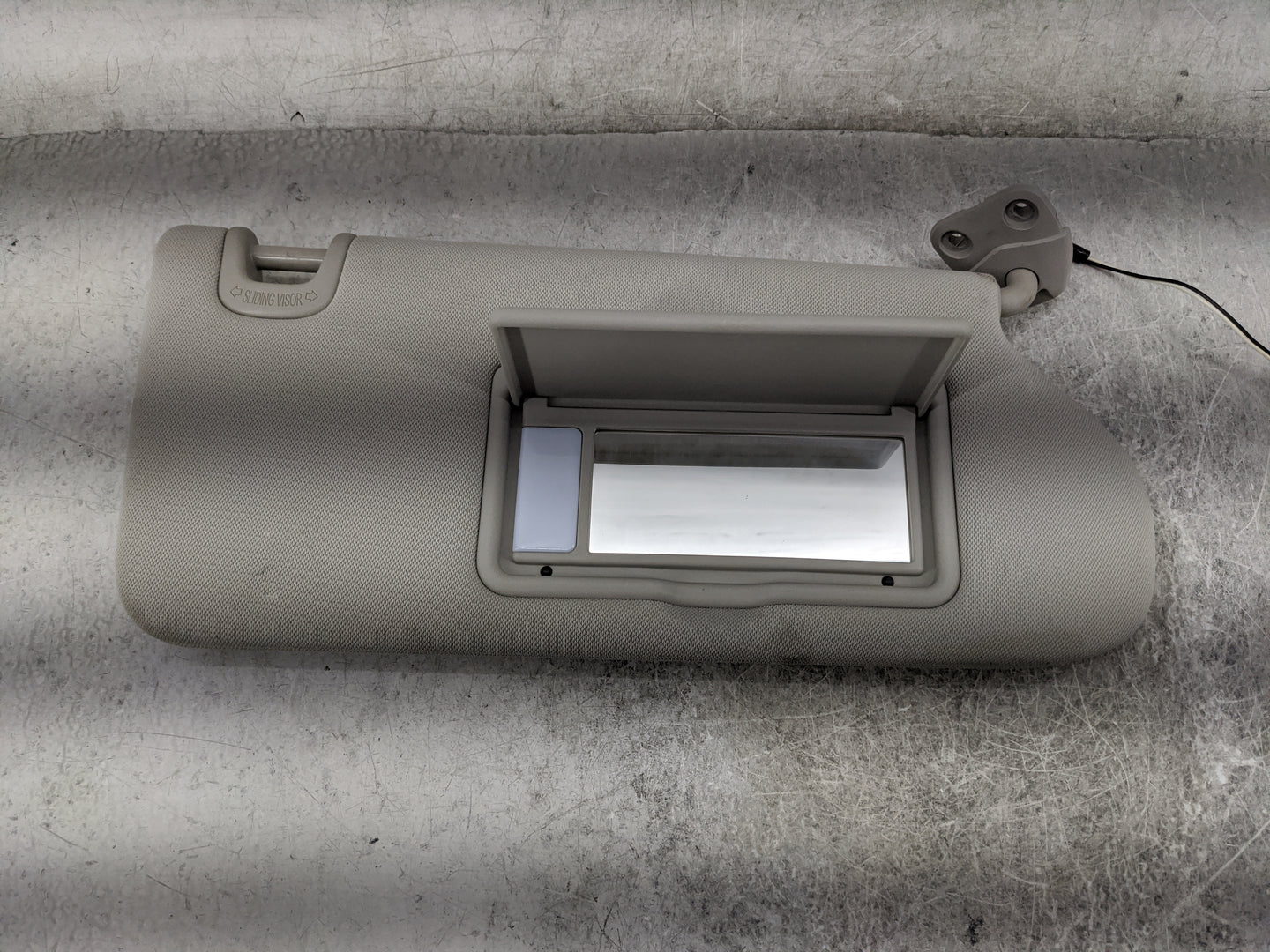 2019-2020 Infiniti Qx50 Sun Visor Shade Replacement Passenger Right Mirror Fits Fits 2019 2020 OEM Used Auto Parts - Oemused